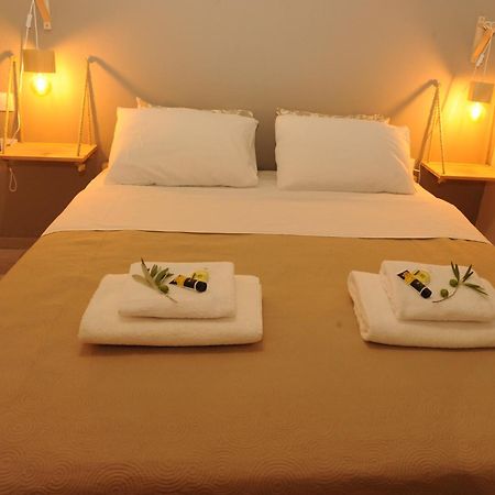 Delphic Moments - Sunny App 3Br, 2Ba With View Apartment Ngoại thất bức ảnh