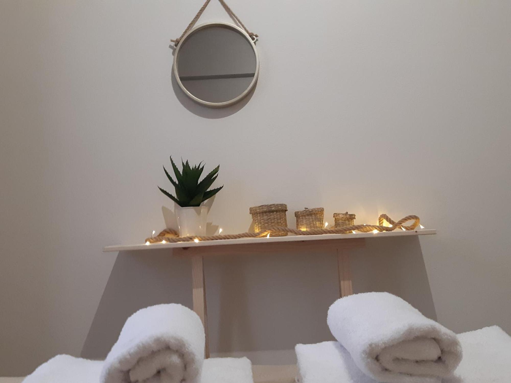 Delphic Moments - Sunny App 3Br, 2Ba With View Apartment Ngoại thất bức ảnh