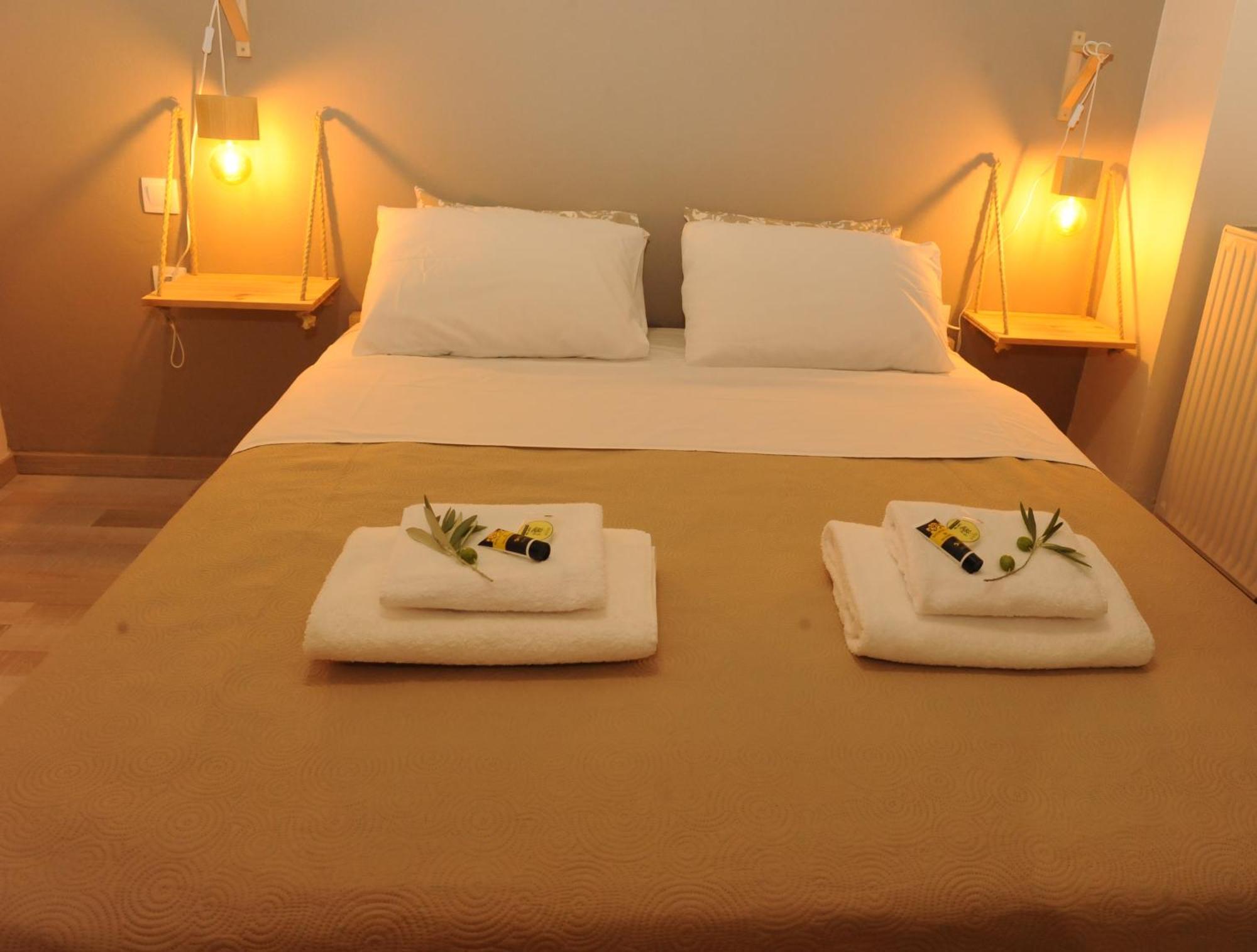 Delphic Moments - Sunny App 3Br, 2Ba With View Apartment Ngoại thất bức ảnh